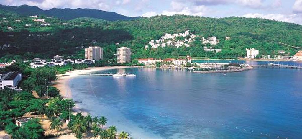 Turtle Beach Towers Apt 22 C - Ocho Rios Kültér fotó